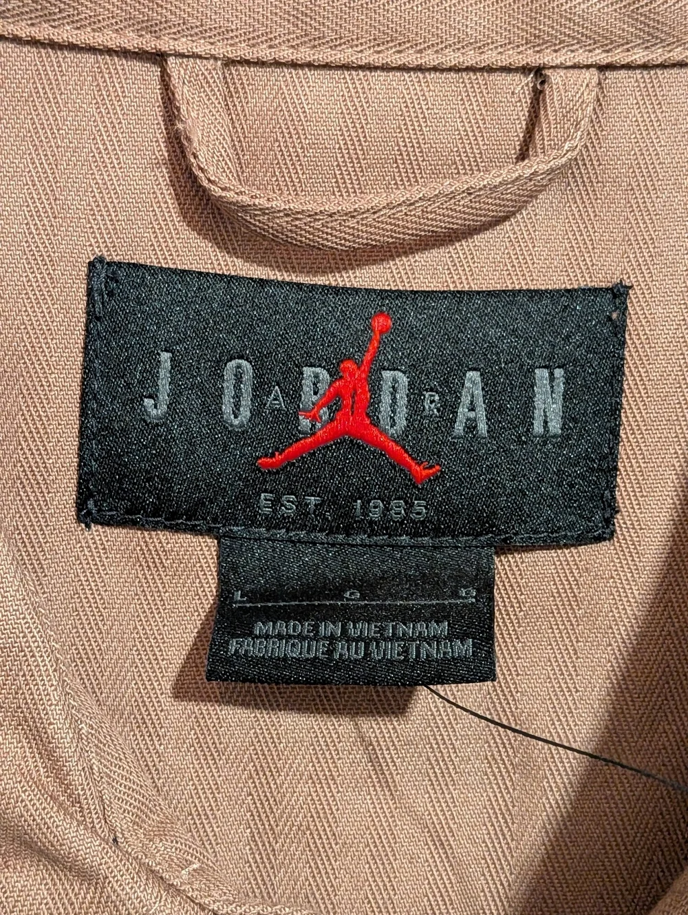 Jordan Nike Shirt Men's Large Essentials Loose Fit Button Down Active NWT